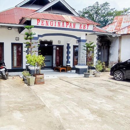 Reddoorz Syariah At Penginapan Eby Padang Екстер'єр фото
