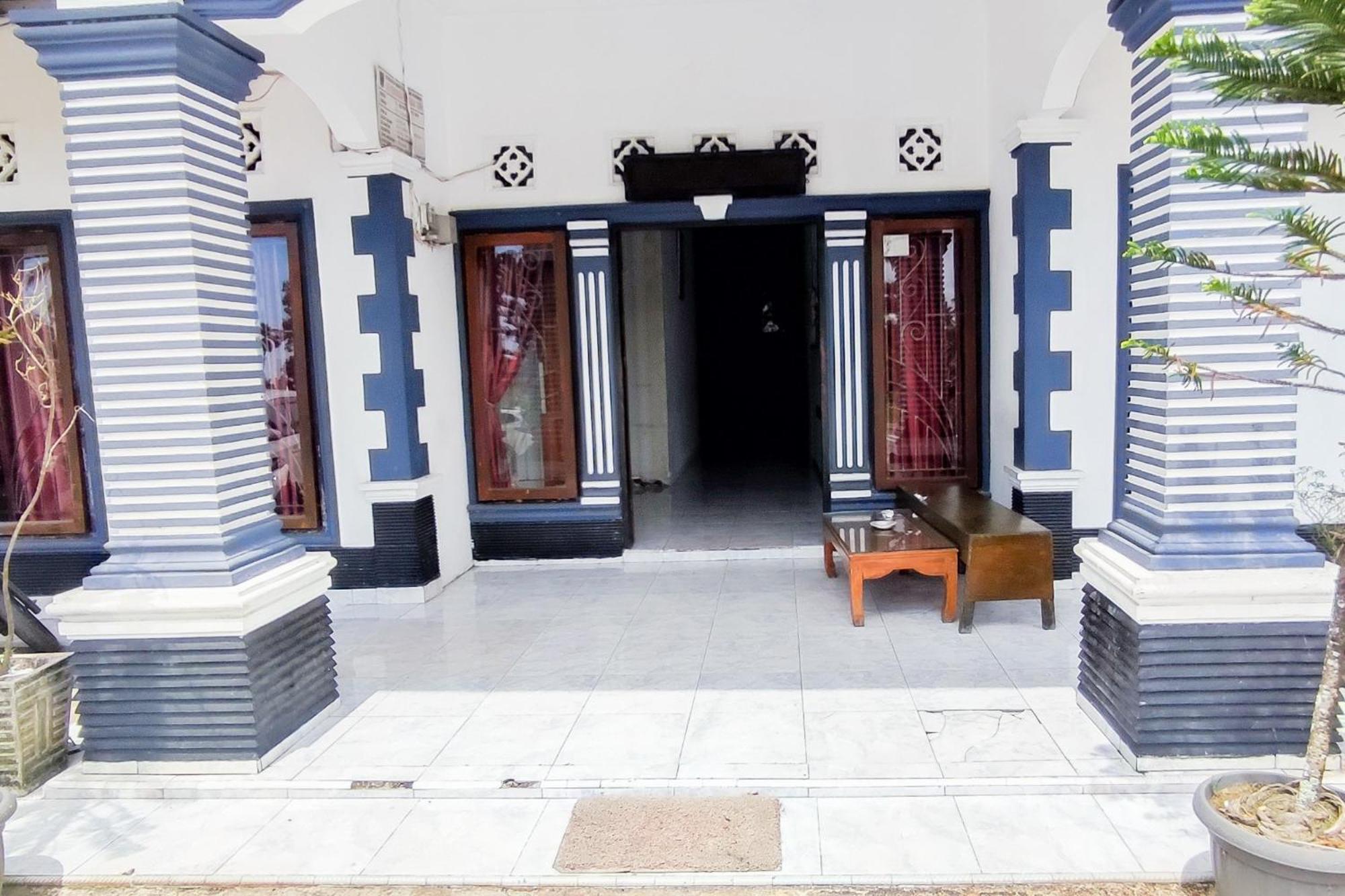 Reddoorz Syariah At Penginapan Eby Padang Екстер'єр фото
