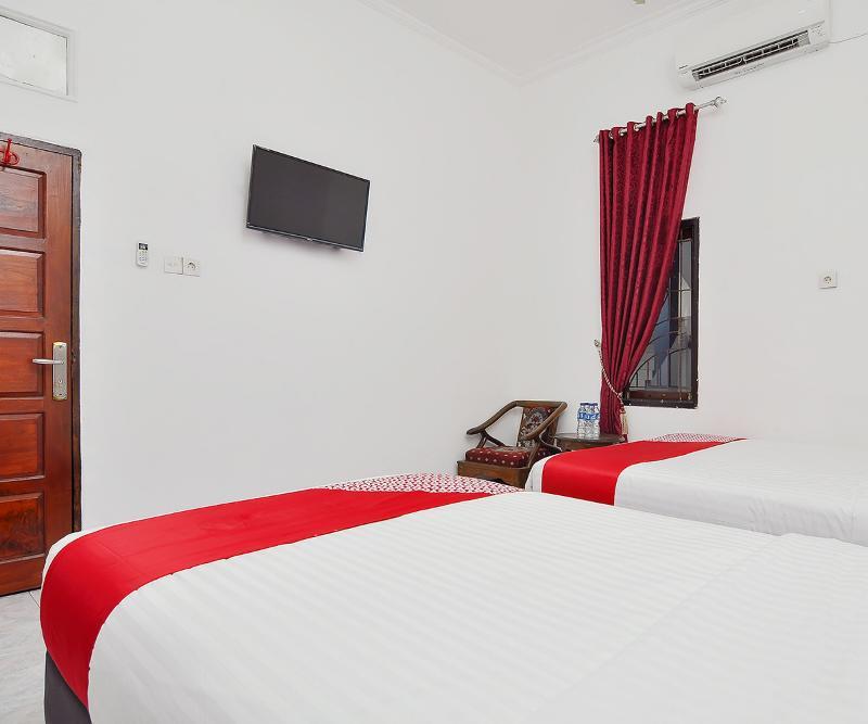 Reddoorz Syariah At Penginapan Eby Padang Екстер'єр фото