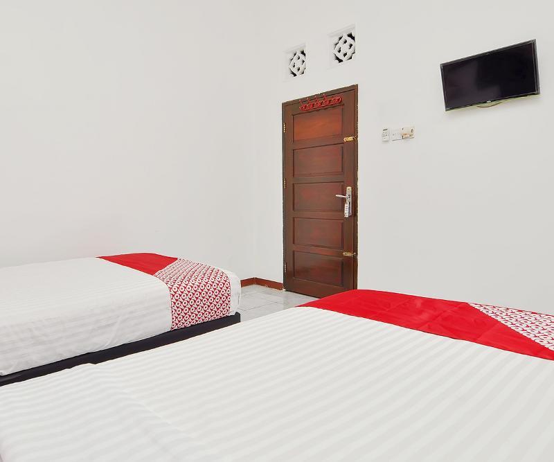 Reddoorz Syariah At Penginapan Eby Padang Екстер'єр фото