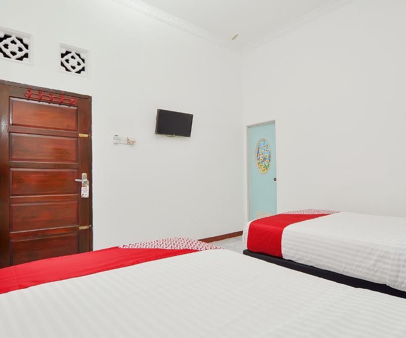 Reddoorz Syariah At Penginapan Eby Padang Екстер'єр фото