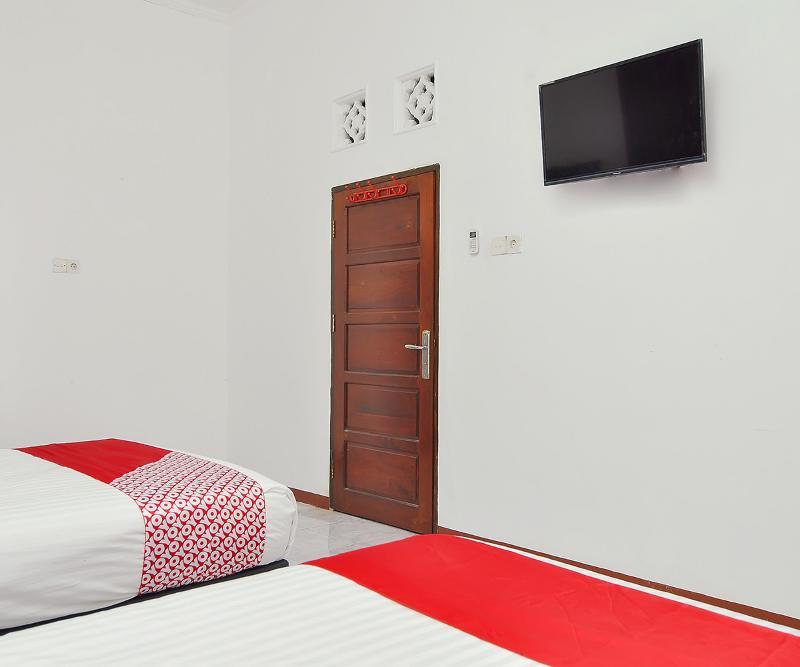 Reddoorz Syariah At Penginapan Eby Padang Екстер'єр фото