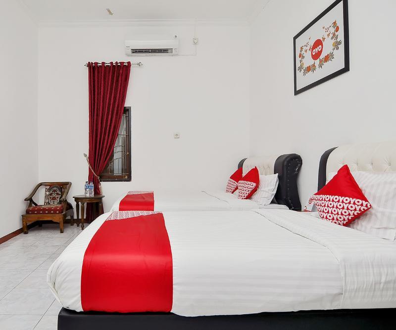 Reddoorz Syariah At Penginapan Eby Padang Екстер'єр фото